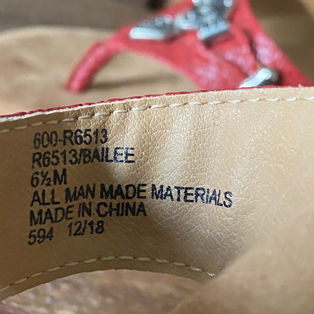 Rialto Comfort “Bailee” Sandals - Picture 5 of 5